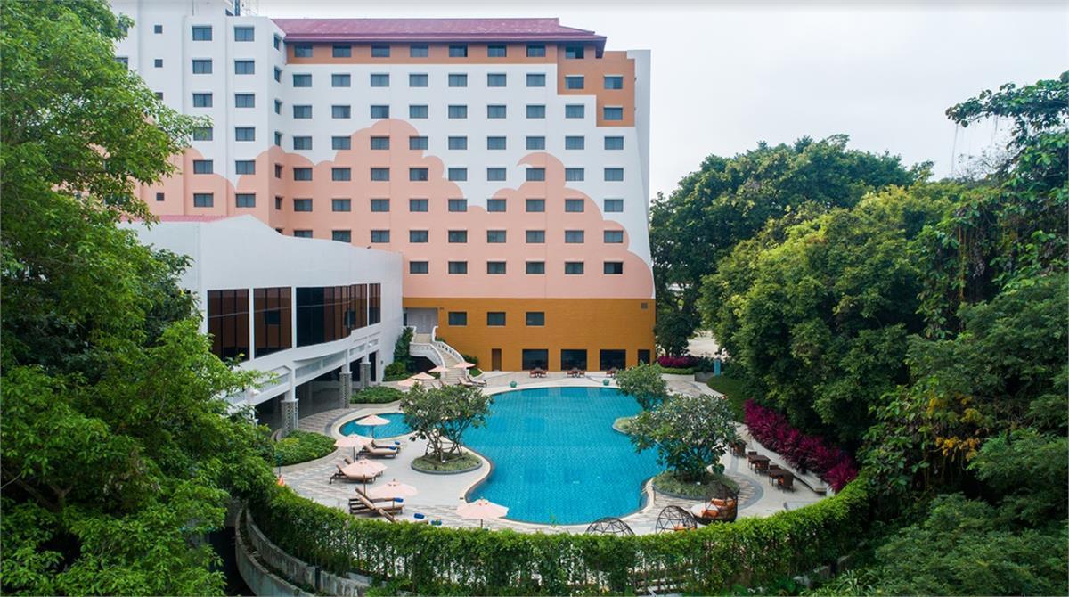 The Heritage Chiang Rai Hotel And Convention Exterior photo The Royal
